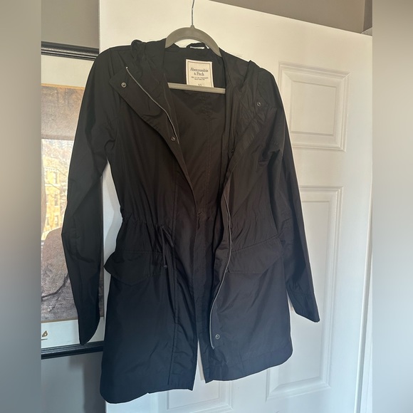 Windbreaker - Picture 1 of 3